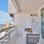Ponderosa With Ocean View Апартаменти *